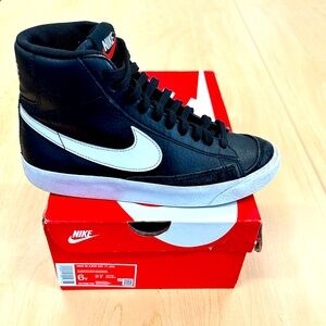 Nike Blazer Mid ‘77